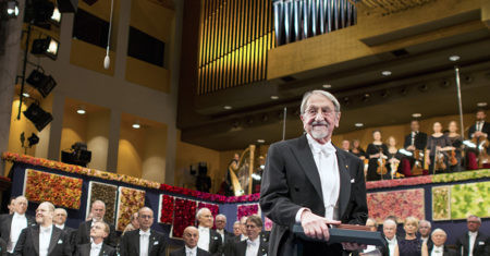 Martin Karplus en la ceremonia del Nobel