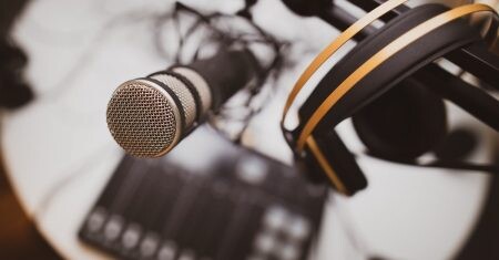 como hacer un podcast paso a paso