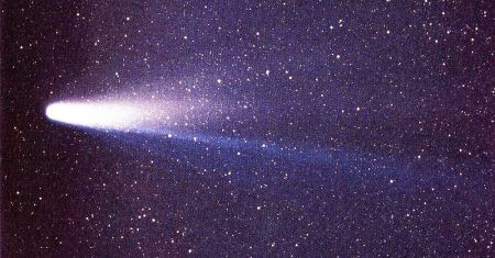 imagen del cometa Halley otmada en 1986, año de su última aproximación