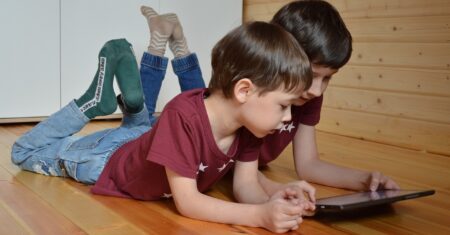 obesidad infantil y uso de pantallas