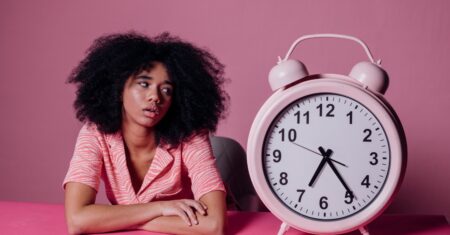 ¿Qué son las horas espejo? significado y mensajes